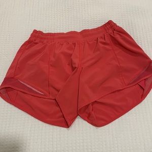 Lululemon 4” Hotty Hot Shorts